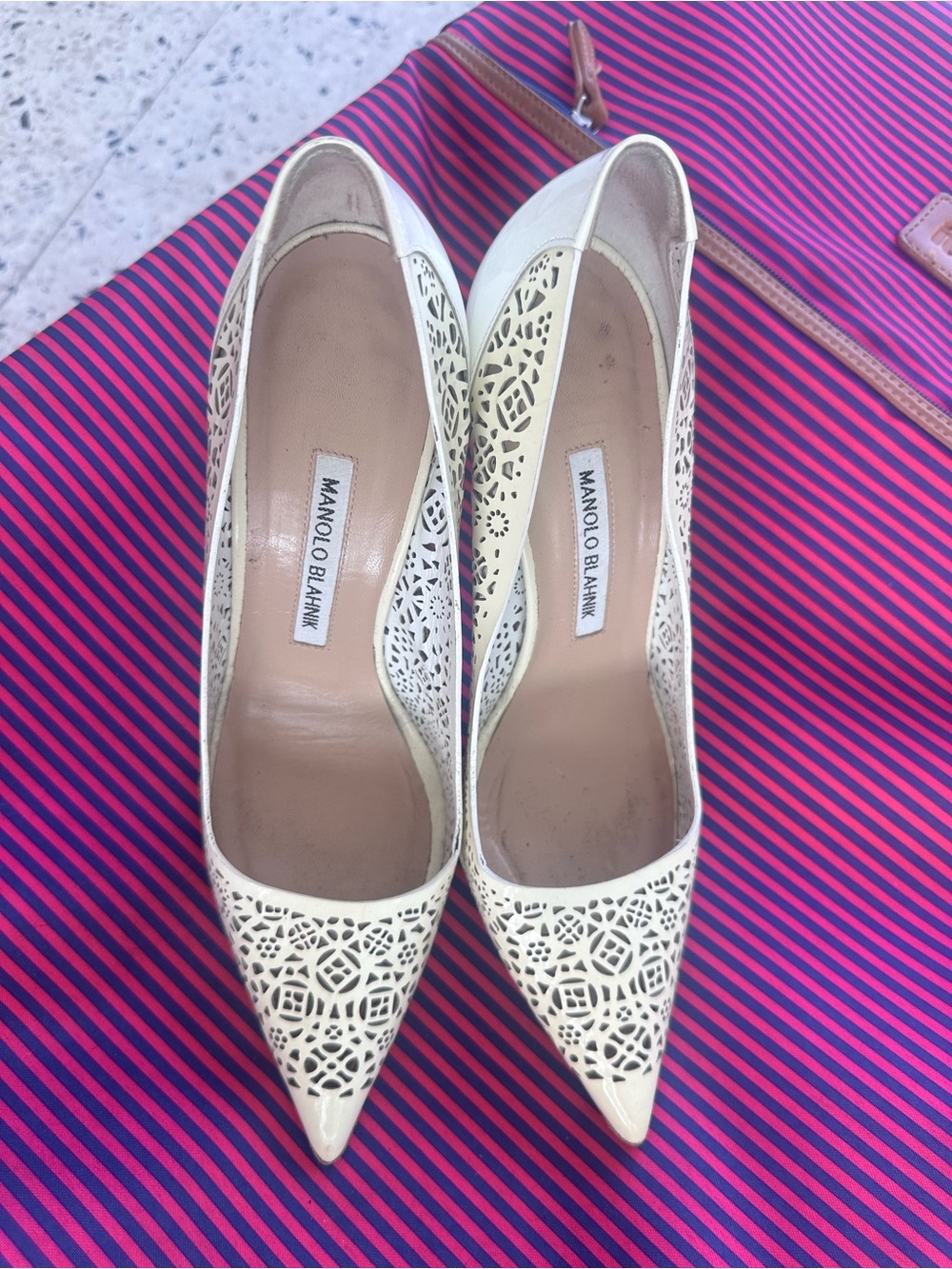 Manolo Blahnik white Laser-Cut Pointed Toe Pumps used